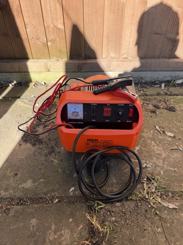 Car battery charger 12v - car, 12v/24v