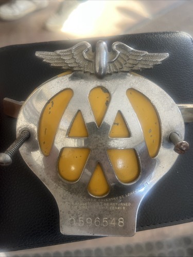 Vintage car badge 3e15630 - vintage, aa