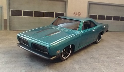 New hot wheels plymouth - new,