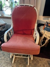 Mothers Feeding/Nursing Chair
