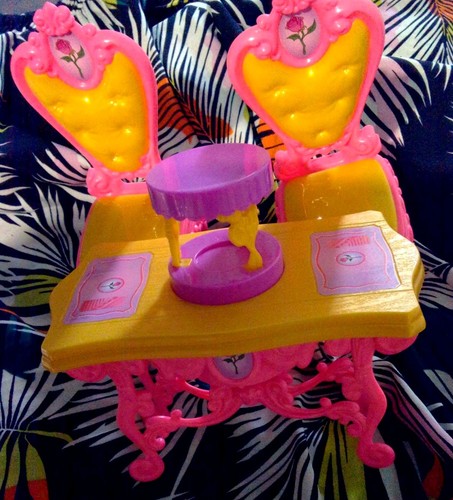 Belle disney table - belle, chair