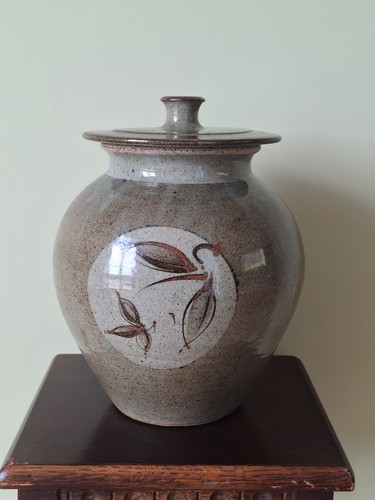 Large lidded jar studio - large,