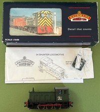 OO gauge Bachmann boxed mint 31-338 BR green class 04 diesel shunter No.D2282