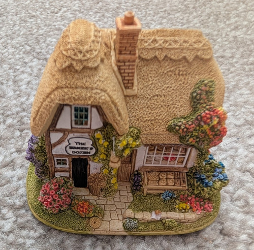 Lilliput lane baker dozen - lane, baker's