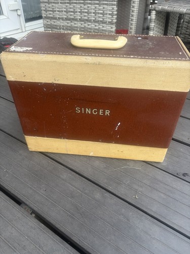 Singer sewing machine - machine, vintage