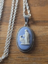 Vintage CAMEO Necklace
