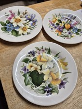 Vintage Elizabethan Staffordshire Bone China Decorative Floral Plates