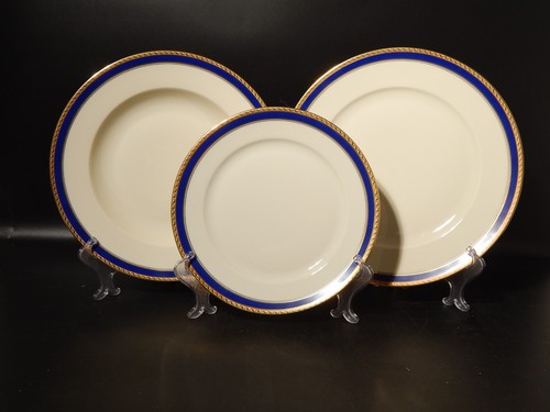 Antique piece porcelain - 18-piece,
