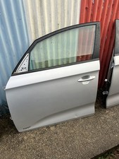 KIA CARENS 2016  Front Left