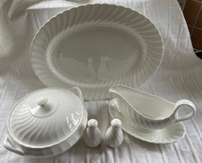 Wedgwood - Candlelight - Serving Set