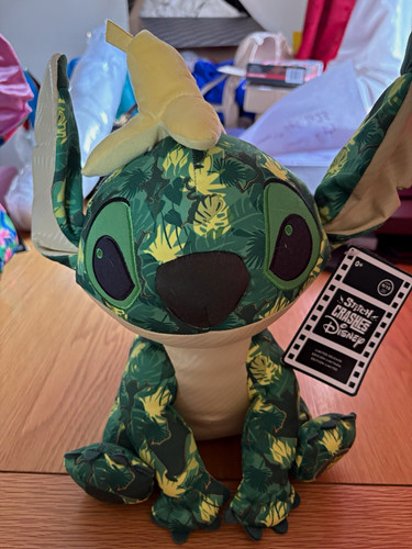 Stitch crashes disney - stitch,
