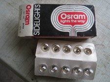 VINTAGE CLASSIC CAR  12 VOLT