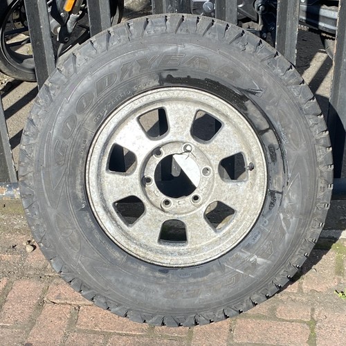 Wheel and tyre see description - and,