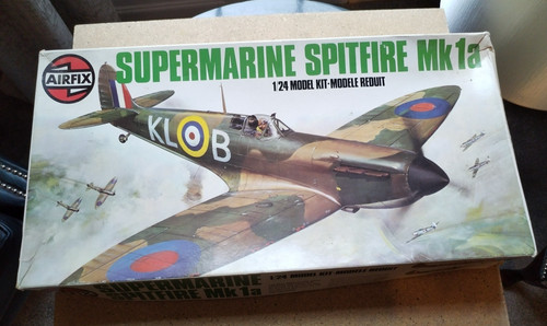 Airfix spitfire 24 scale - airfix, 1:24