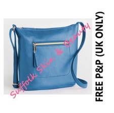 AVON HANDBAG BLUE ESSENTIALS