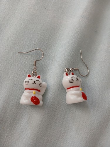 New white chinese lucky cat - new,