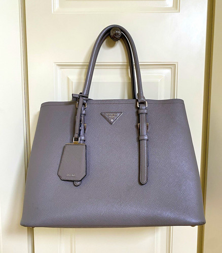 Prada grey saffiano leather - grey,