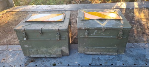 Army military armoured - ex, /