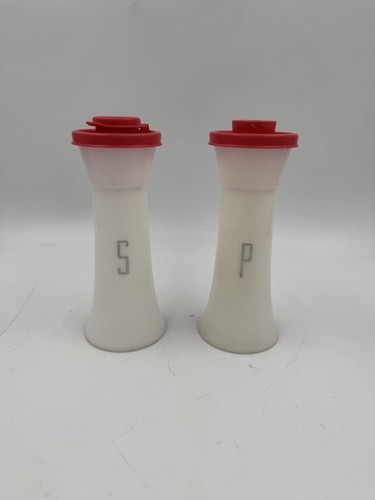 Set salt and - set, shaker