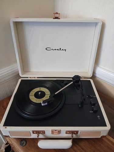 Crosley cruiser exclusive - crosley,