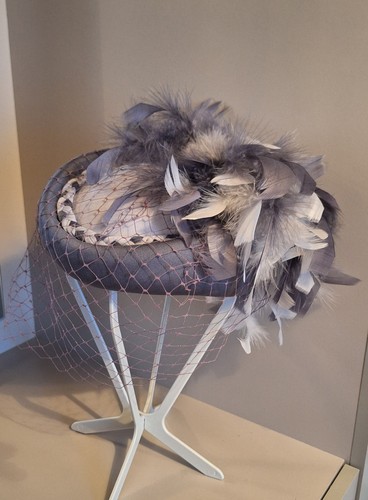Vintage grey fascinator hat - grey,