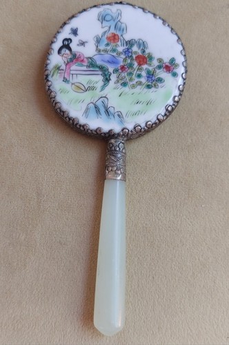 Vintage small chinese hand - small,