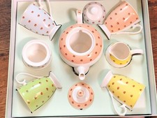 Aynsley Polka Dot Roses tea