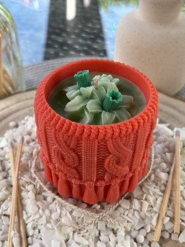 Coral daisy tassel - daisy,