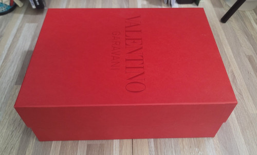 Valentino garavani designer - garavani,