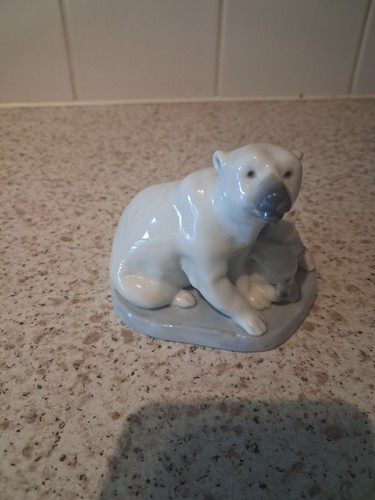 Ladro polar bears - ladro,