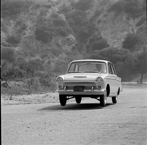 Ford cortina road test 1965 - ford,