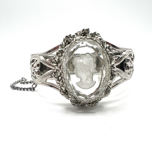 Victorian revival clear - revival,