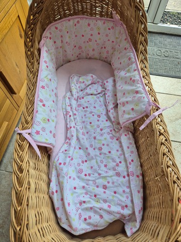 Wicker baby crib - wicker,