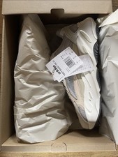 Adidas Yeezy Boost 700 V2