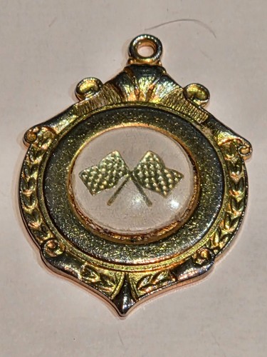 Racing chequered flag gold - racing,