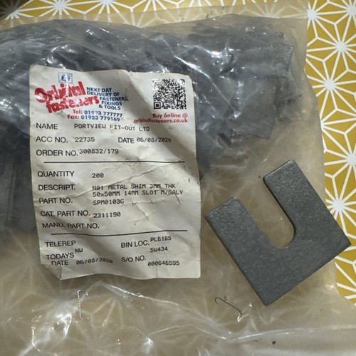 Galvanised steel horseshoe - 10,