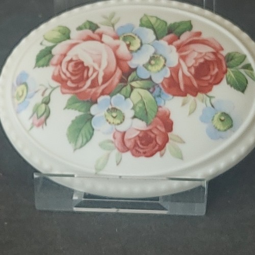 Della porcelain derby - della,