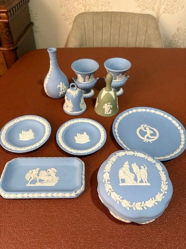 Wedgwood blue jasperware - wedgwood,