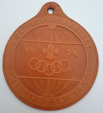 Boy scouts Cubs 1976 Leather Medal Cub 60th Jubilee Wellington City New Zealand