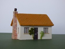 OO Scale Model Small Thatched