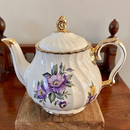 Rare vintage sadler large - rare,