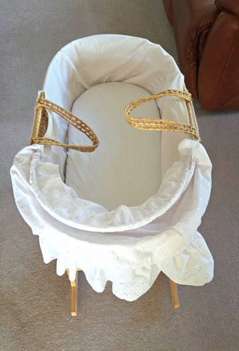 White oval moses basket set - white,