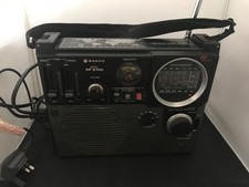 Old style radio with World Time Zones