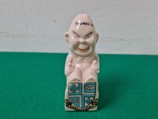 Vintage Crested Ware Thumbs Up