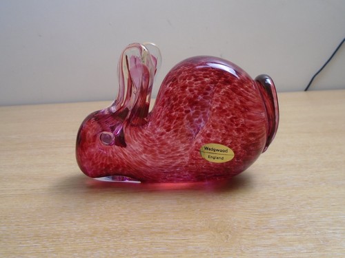 Wedgwood speckled red glass - wedgwood,