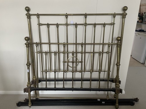 Victorian brass bed - brass,