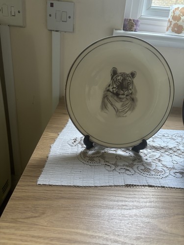 Harmoni bone china plate tiger - china,