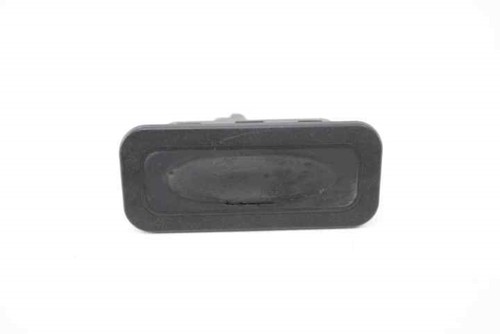 8200076256 external tailgate
