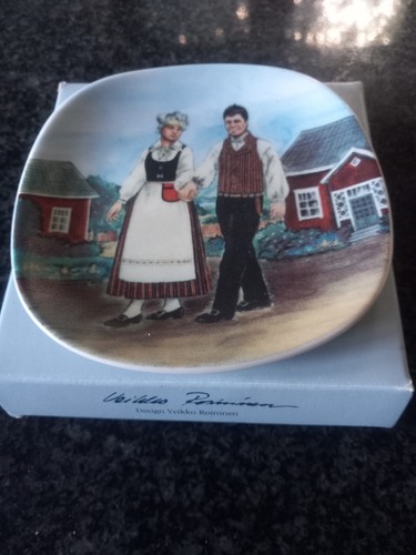 Arabia finland wall plaque - wall,