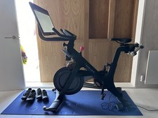 PELOTON Bike+ W X2 Pairs